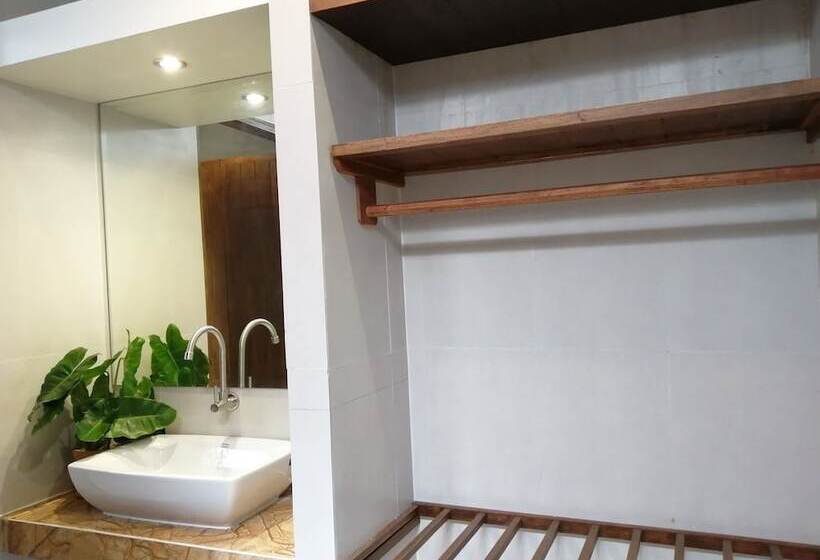 Отель Jr Place At Klong Muang Beach Krabi