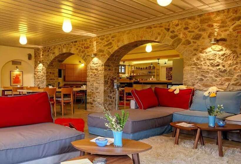 בית מלון כפרי Kiriaki Guesthouse & Suites