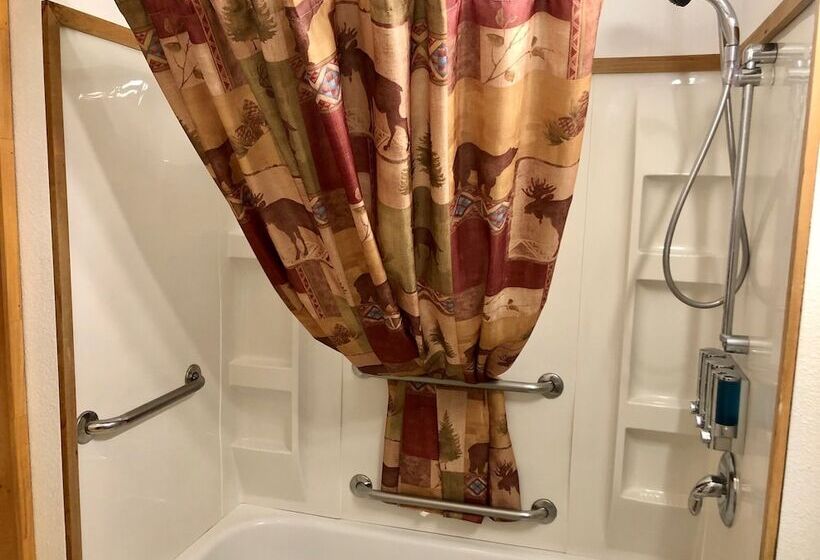 فندق Lodge Suites