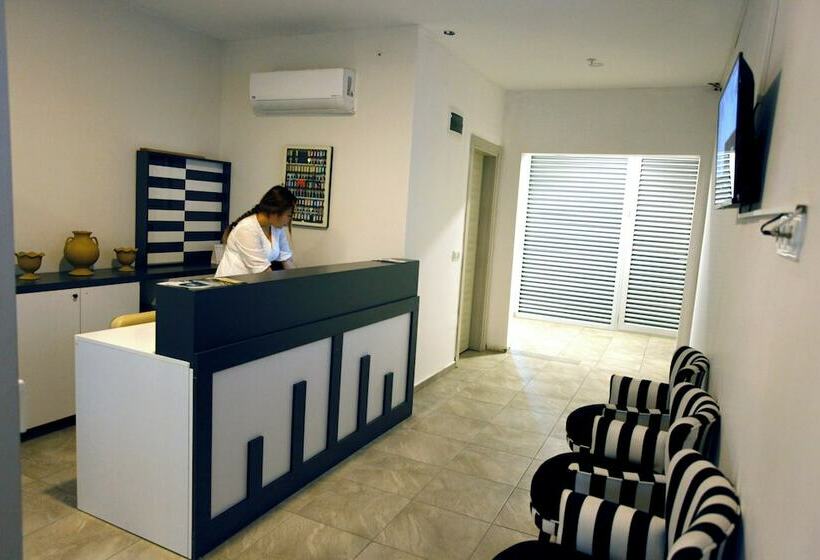 בית מלון כפרי Lofts Alanya Luna