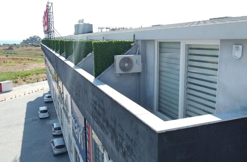 בית מלון כפרי Lofts Alanya Luna