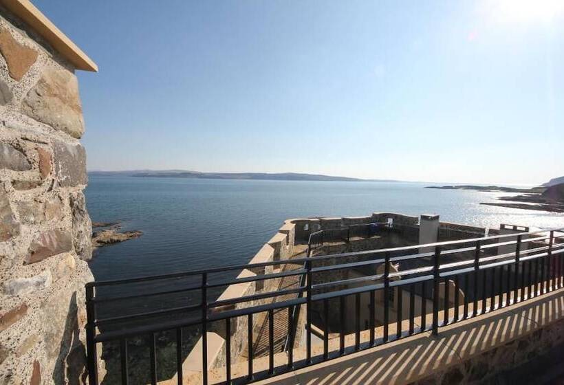 Отель Mingary Castle Restaurant With Rooms