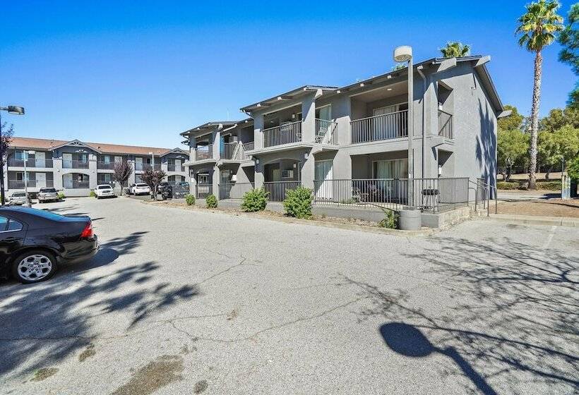 ホテル Mission Peak Lodge