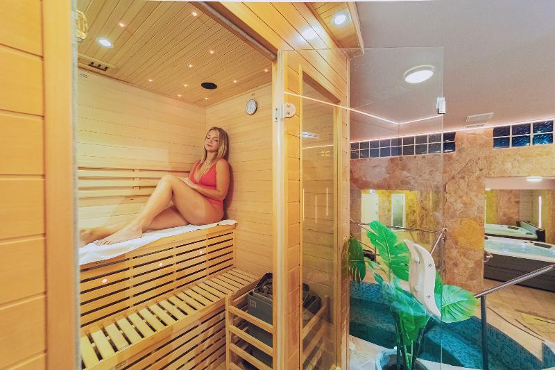 ホテル Mártoni Resort & Restaurant