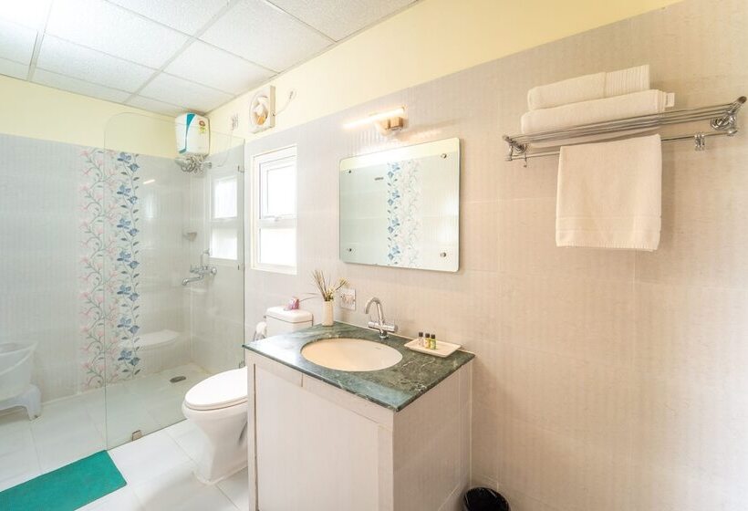 בית מלון כפרי Neer Ganga Resorts