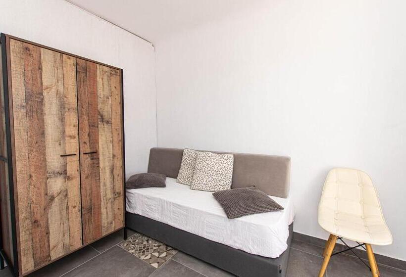 호텔 Peristeronas Village