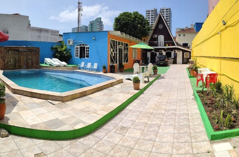 ホテル Pousada Alojaki Hostel