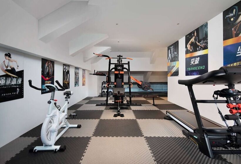 ホテル Ramada Encore By Wyndham Xishuangbanna Jinghong