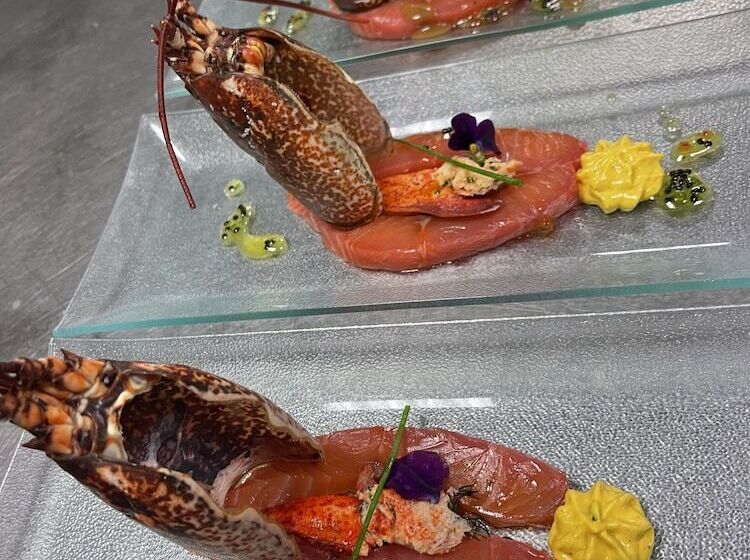 Отель Restaurant Le Grand Monarque