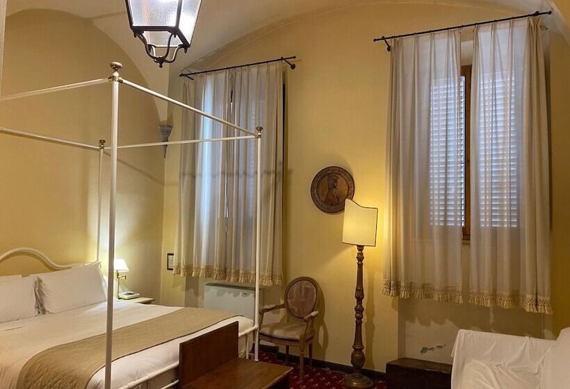 酒店 Quattro Gigli Palace