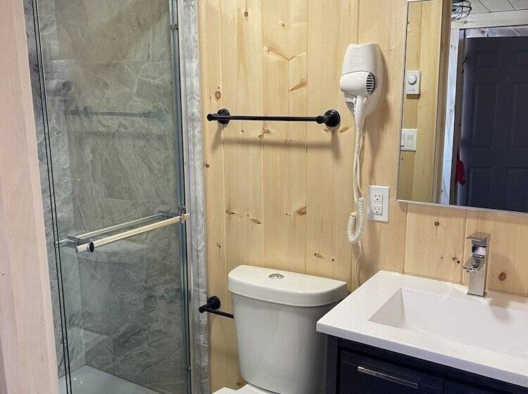 فندق Riverdale Resort