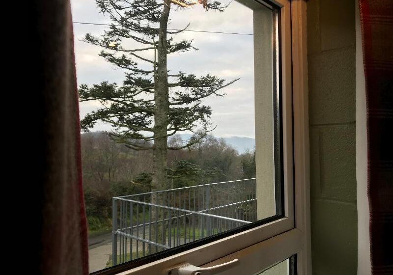 Отель Rostrevor Mountain Lodge Perfect For Groups