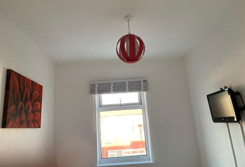 Отель Starlight Self Service