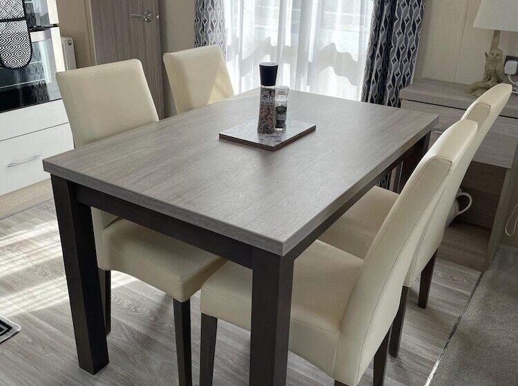 בית מלון כפרי Stunning Lodge In A Nice Area, Saint Leonards