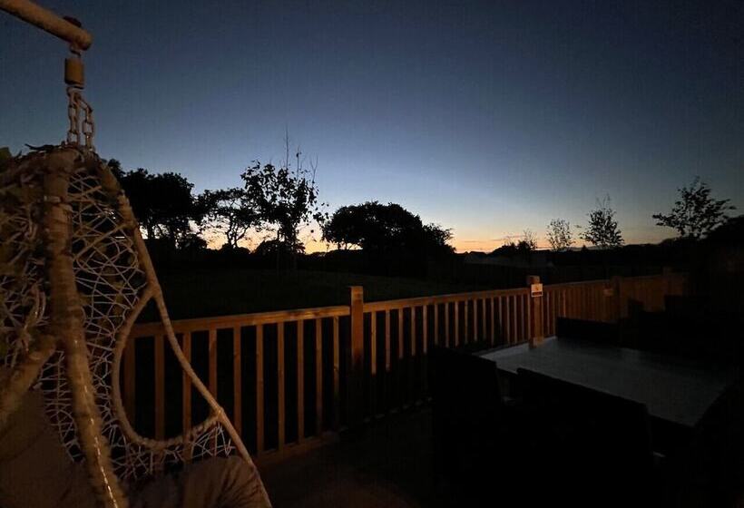 ホテル Sunrise Dome Tent