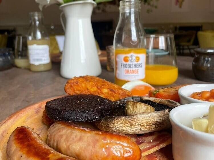 酒店 The Old Crown Coaching Inn