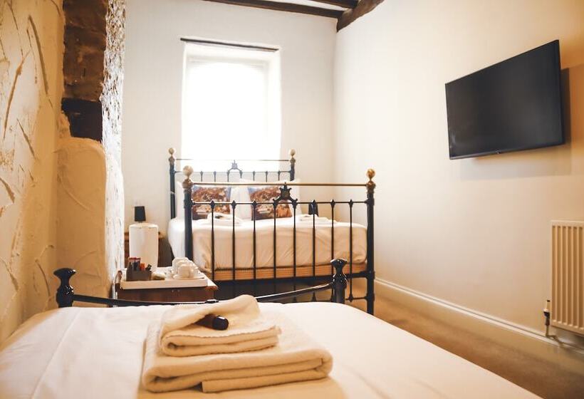 酒店 The Old Crown Coaching Inn