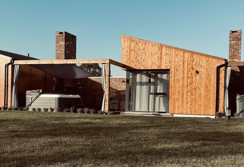 ホテル The River Bann Retreat