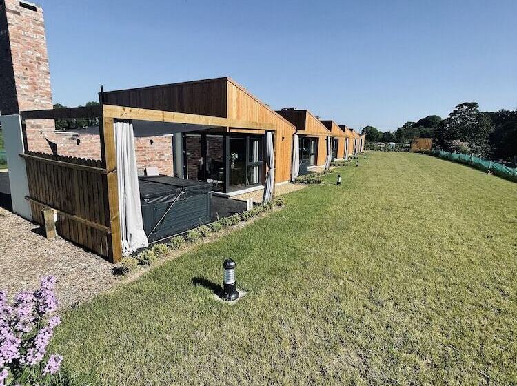 ホテル The River Bann Retreat