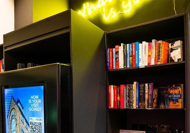 فندق The Wesley Camden Town