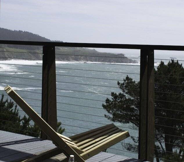 酒店 Timber Cove Resort