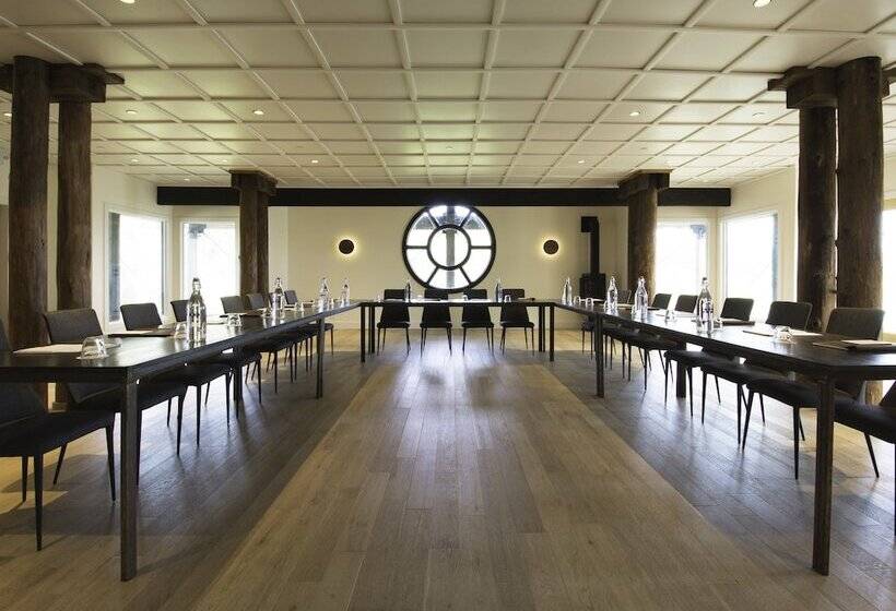 酒店 Timber Cove Resort