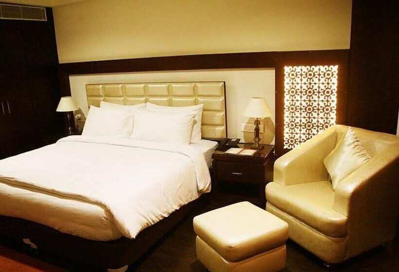 Отель Vijay Intercontinental