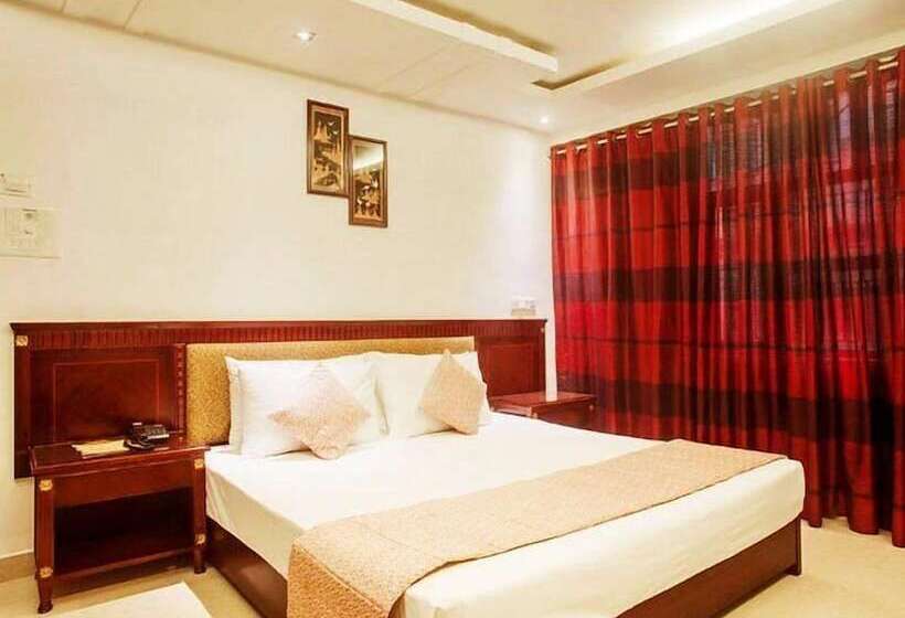 Отель Vijay Intercontinental