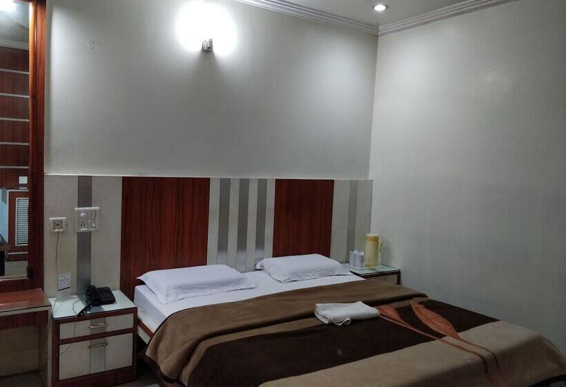 בית מלון כפרי Yatrik