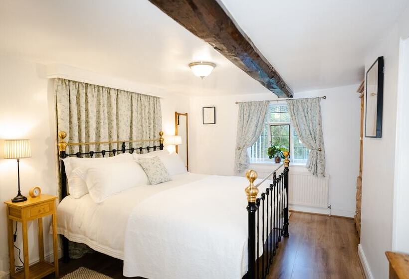 Hovell Hall  Country B&b