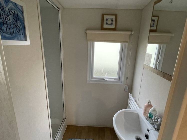 Impeccable 4 Bed Caravan In Clacton On Sea