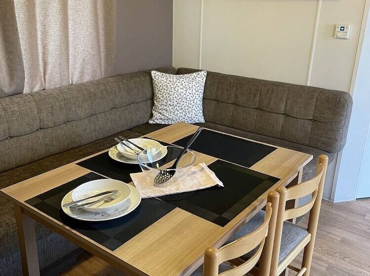 Impeccable 4 Bed Caravan In Clacton On Sea