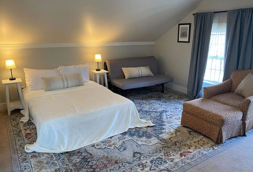Independence Inn