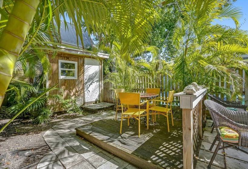 La Casita By Avantstay Steps To Duval Street In Key West! Month Long Stays Only