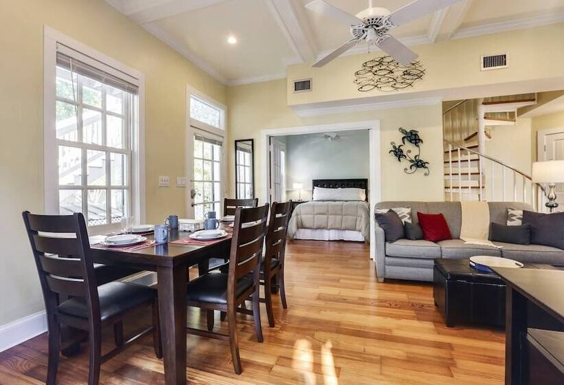 Lazy Gecko By Avantstay Walk To Duval St In Key West! Month Long Stays Only