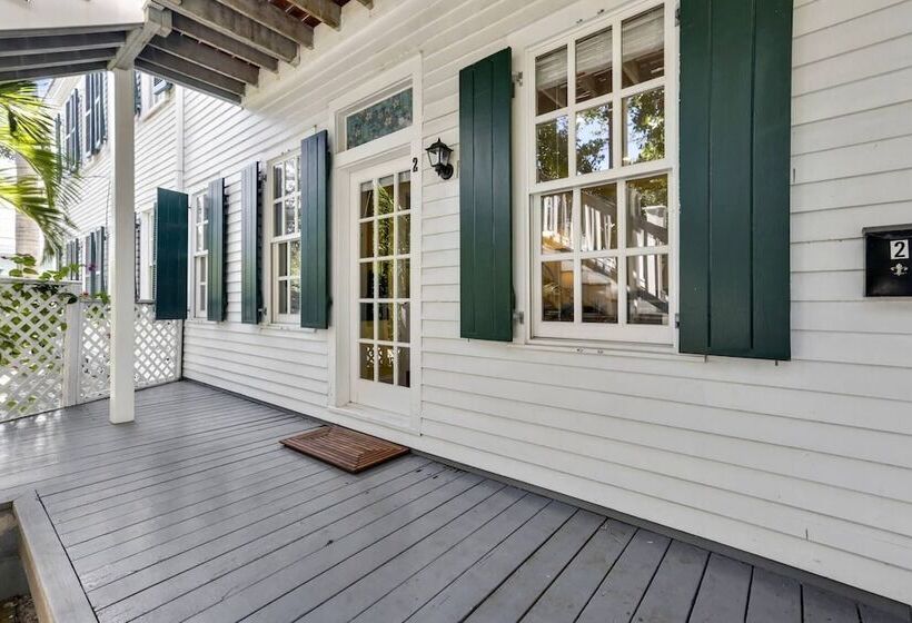 Lazy Gecko By Avantstay Walk To Duval St In Key West! Month Long Stays Only