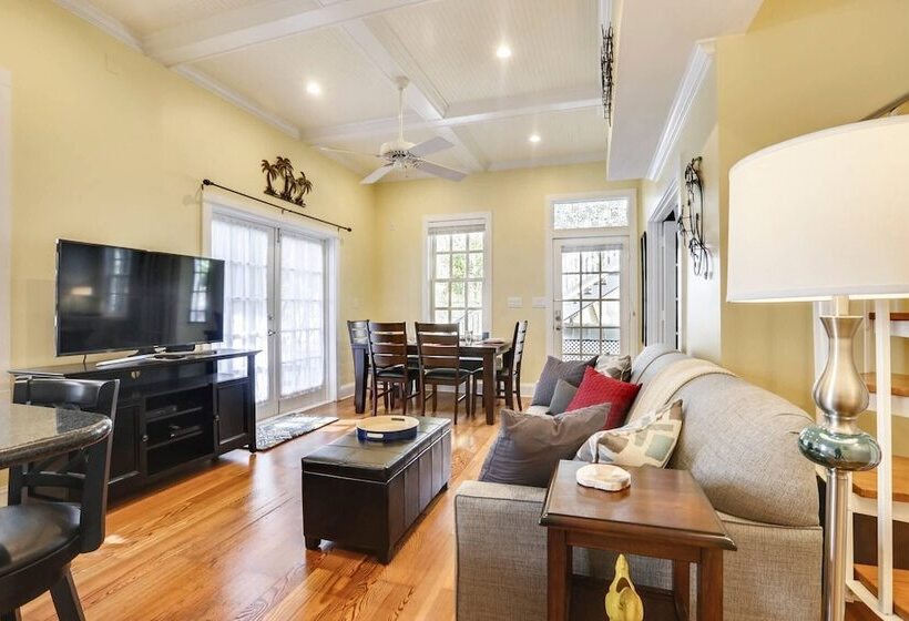 Lazy Gecko By Avantstay Walk To Duval St In Key West! Month Long Stays Only