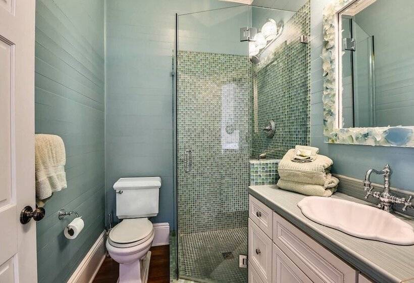 Lighthouse Villa By Avantstay Walk To Southernmost Point W/ Private Pool & Patio Month Long Stays