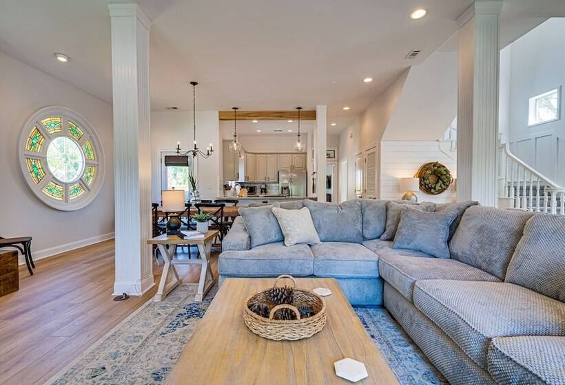 Magnolia Charms By Avantstay 2 Mins To Beach Pet Friendly, Bbq & Balcony Views!