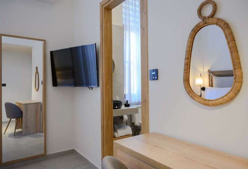 Marea Boutique Suites