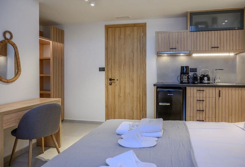 Marea Boutique Suites