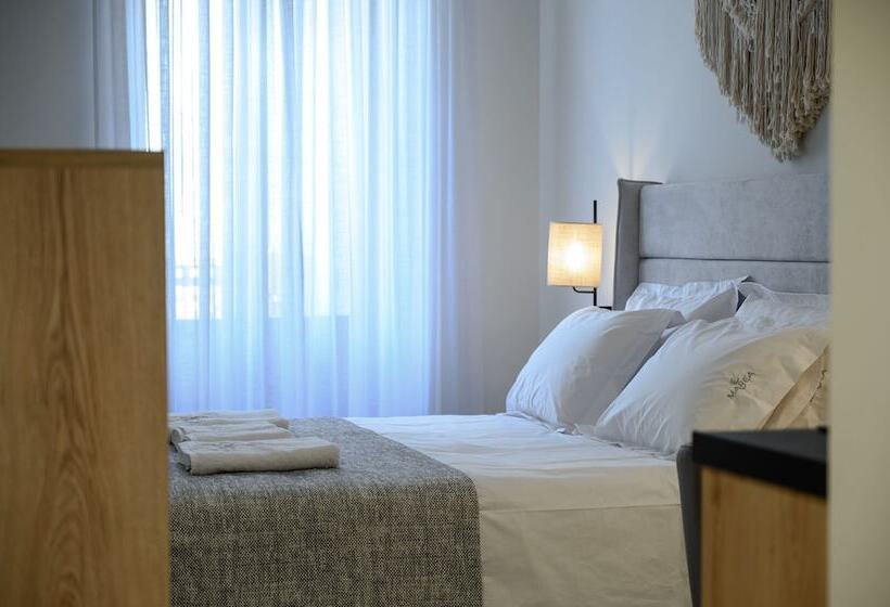 Marea Boutique Suites