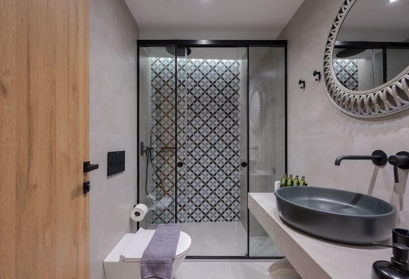 Marea Boutique Suites