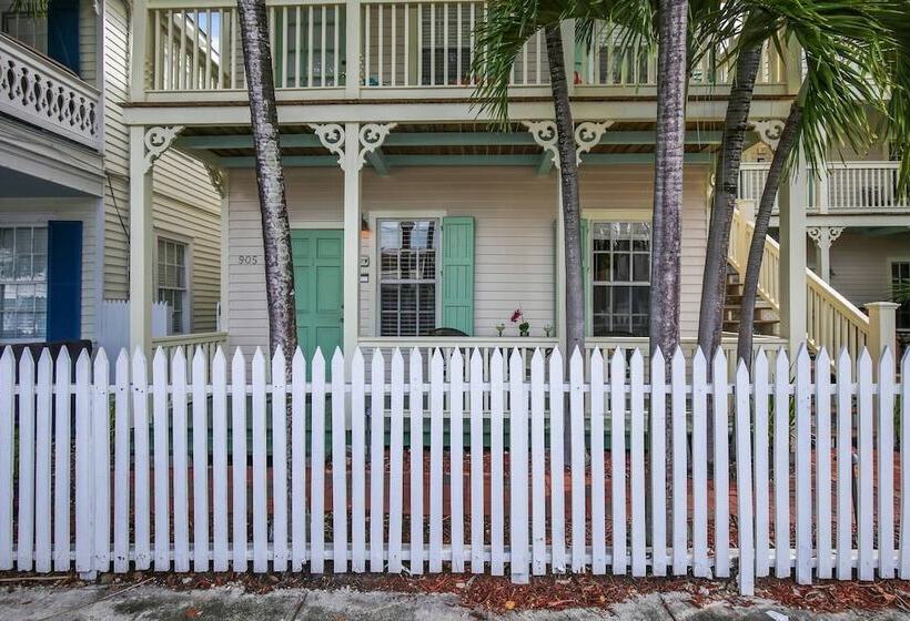Paradise Place By Avantstay Key West Old Town Condo W/ Shared Pool
