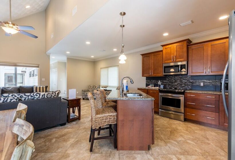 Pelican Retreat By Avantstay 5 Mins To Beach Pet Friendly W/ Pool & Bbq!