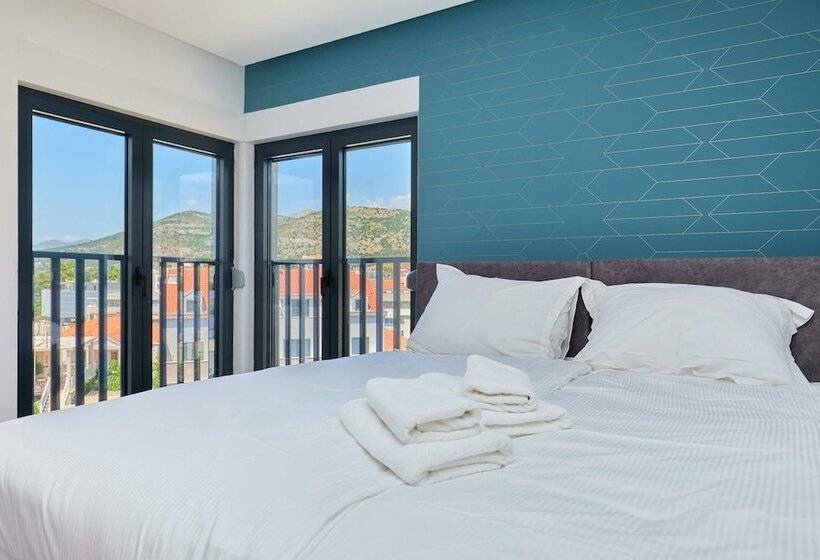 بنسيون Dominium City Suites