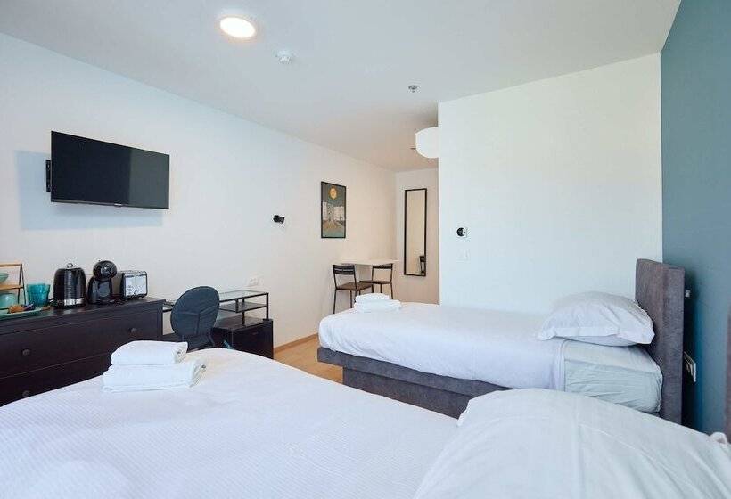 بنسيون Dominium City Suites