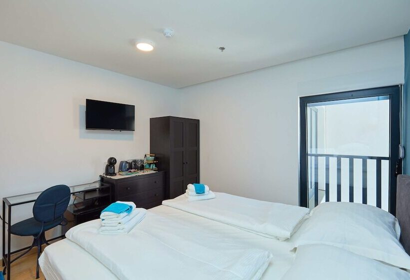 بنسيون Dominium City Suites