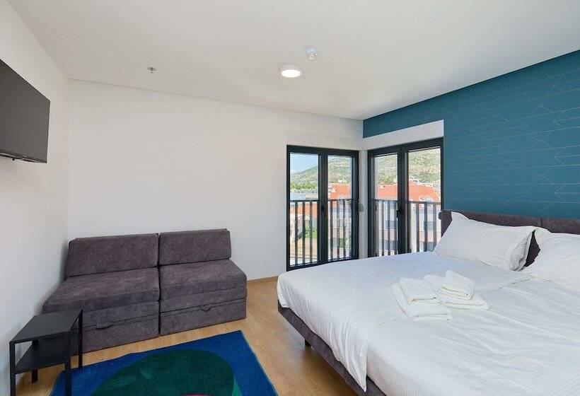 بنسيون Dominium City Suites