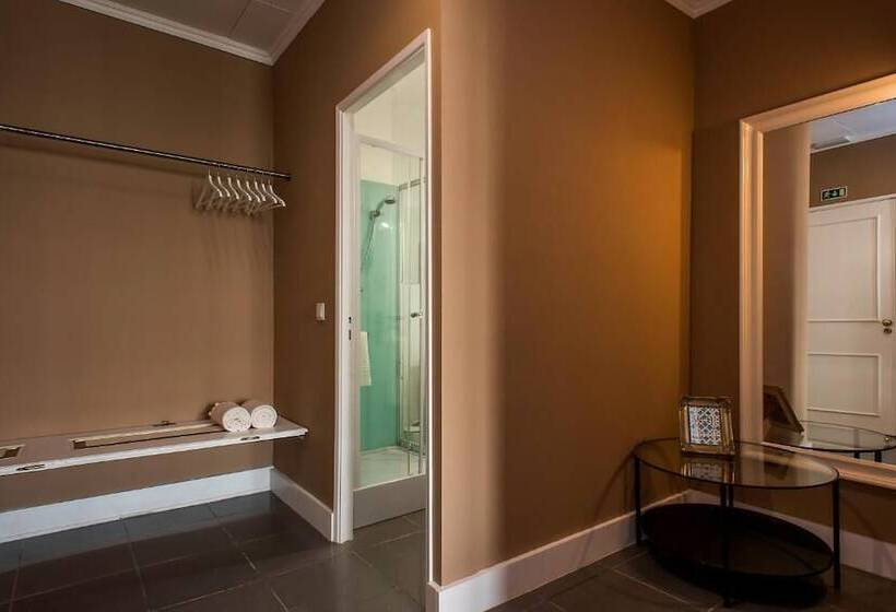 پانسیون Ph Downtown Suites